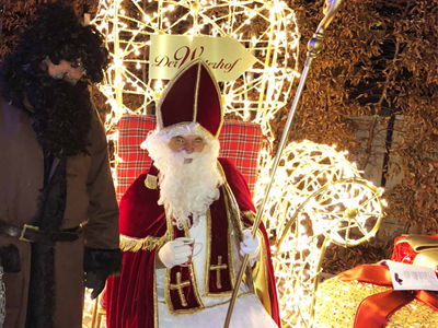 Flyer zum Nikolaus-Event 2020 mit dem Titel Der Nikolaus kommt vorbei und hat auch für die Kinder Geschenke dabei